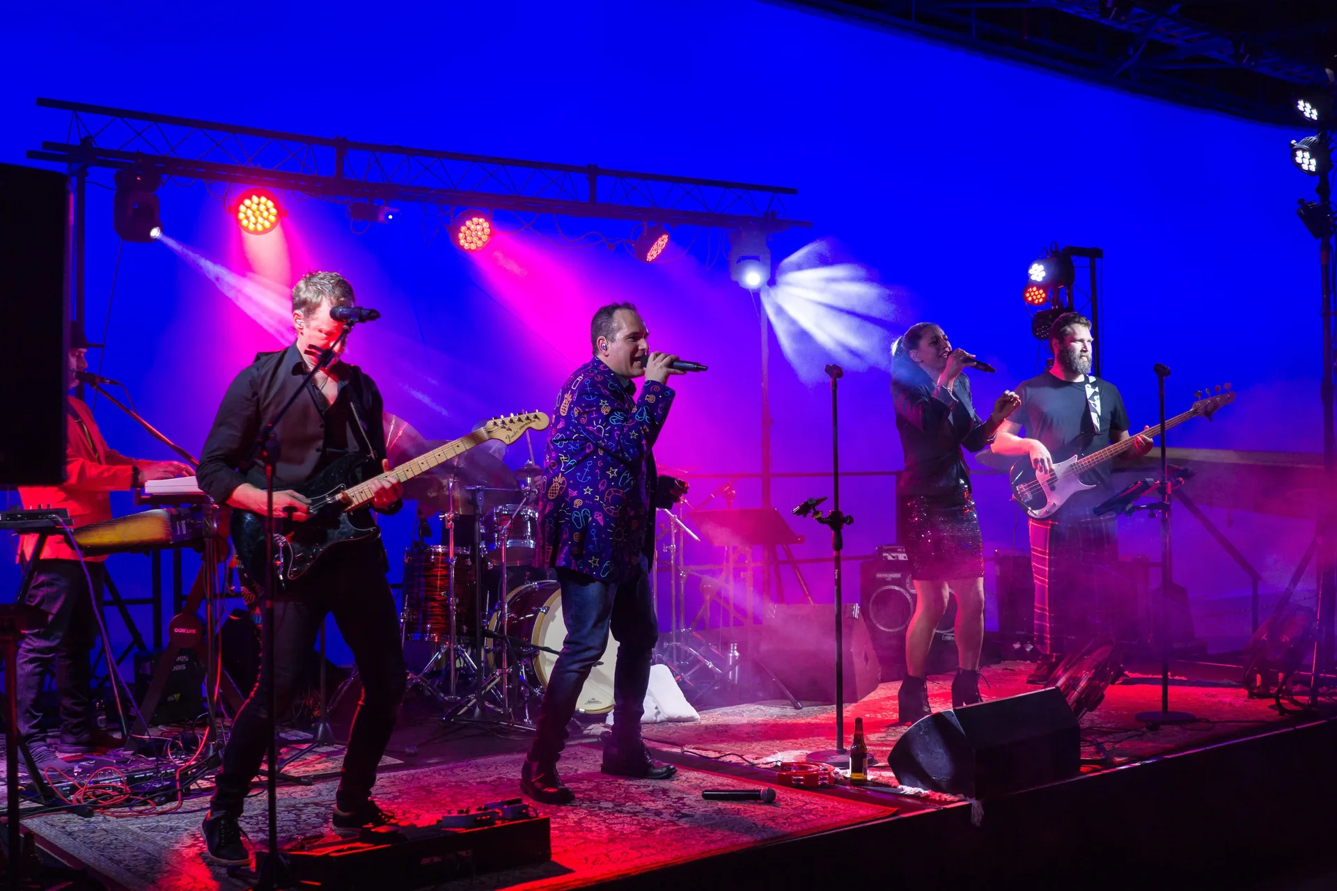DangerBaby live 8